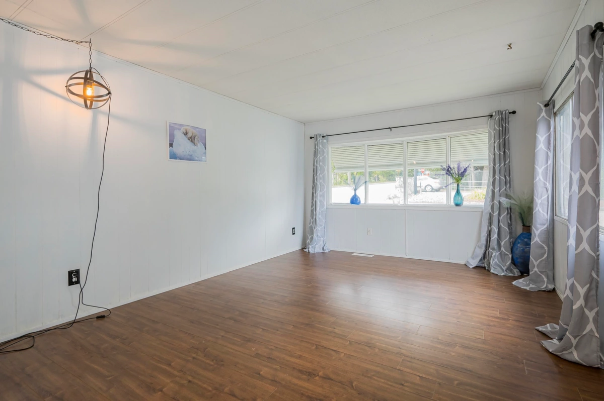 Dining Area Photo of 1 11812 Ponderosa Boulevard, Pitt Meadows, BC