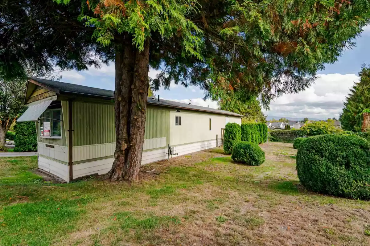 Garage Interior Photo of 1 11812 Ponderosa Boulevard, Pitt Meadows, BC