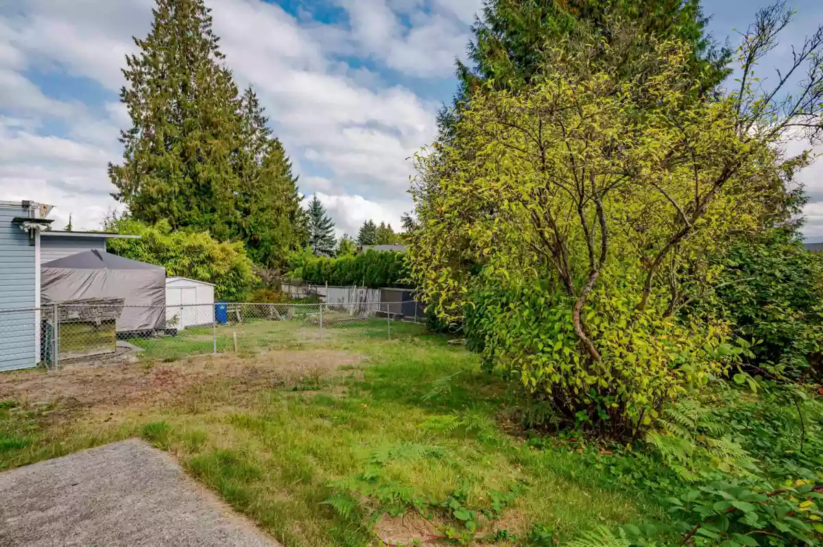 Staircase Photo of 1 11812 Ponderosa Boulevard, Pitt Meadows, BC
