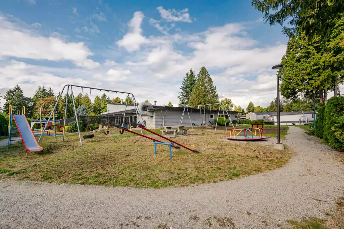 Swimming Pool Photo of 1 11812 Ponderosa Boulevard, Pitt Meadows, BC