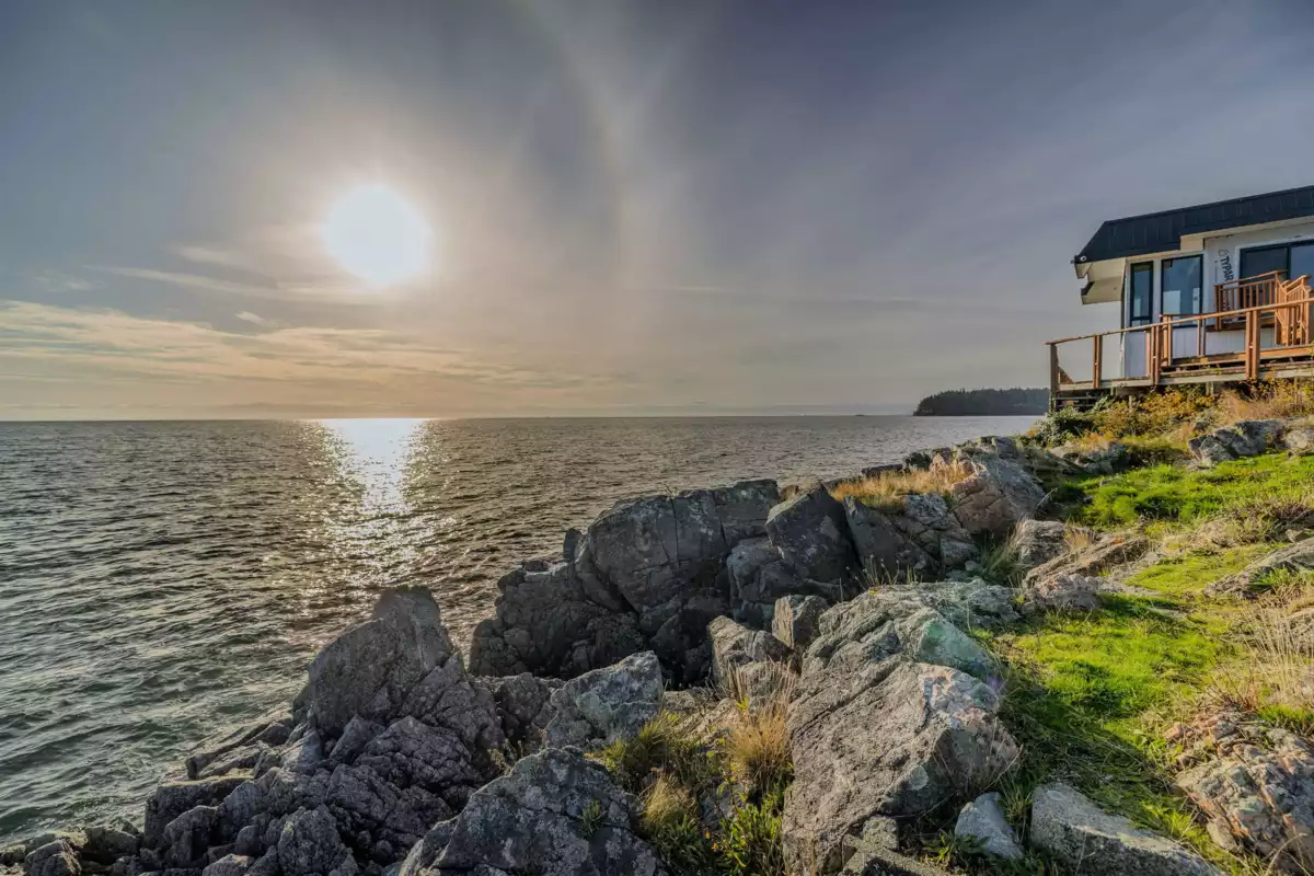 Kitchen Island Photo of 5482 Hill Road, Sechelt, BC