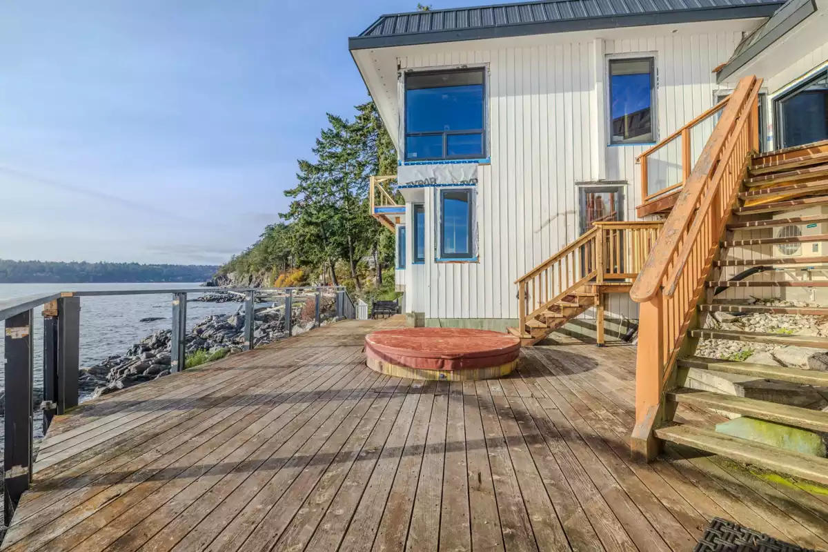 Outdoor Patio Photo of 5482 Hill Road, Sechelt, BC