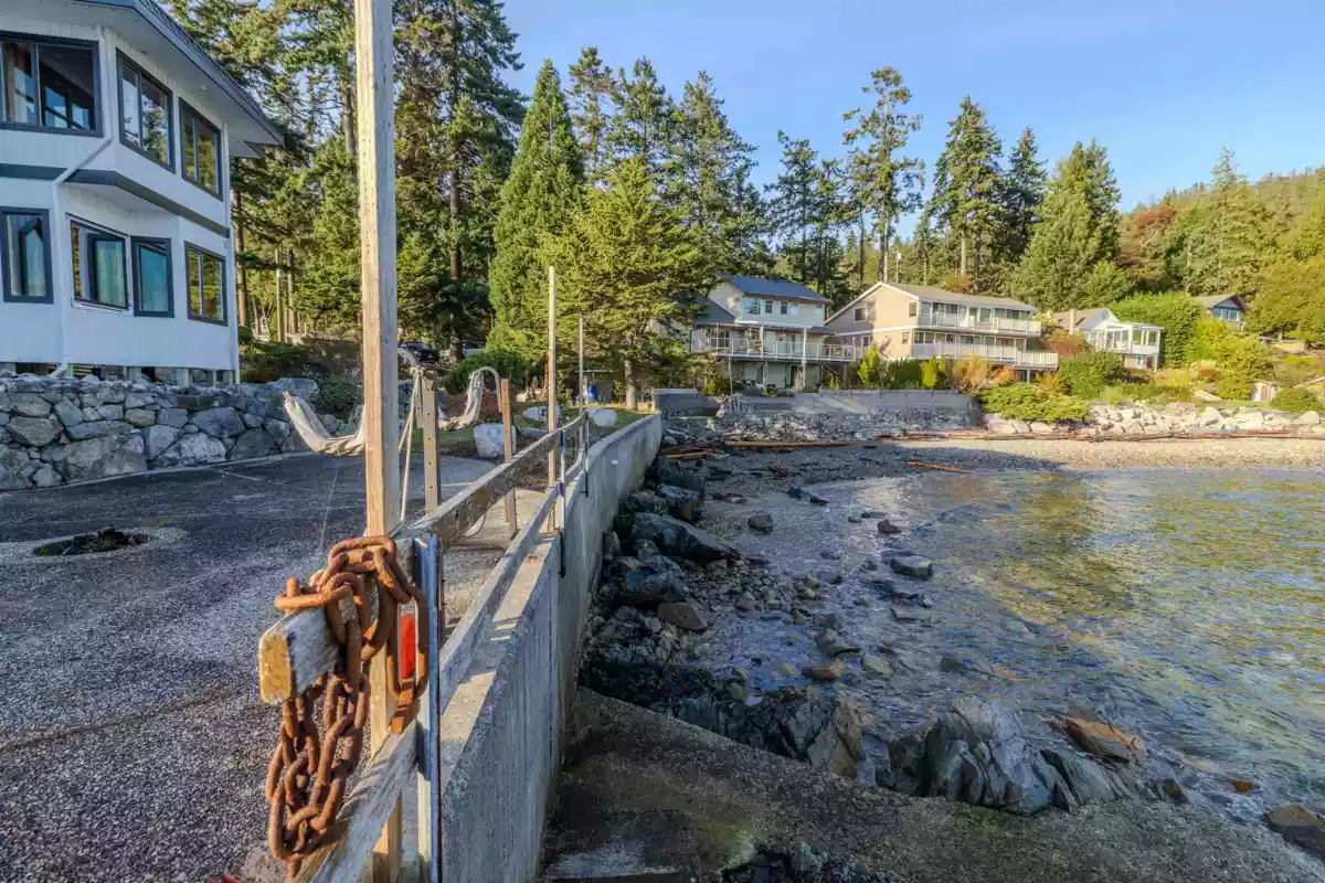 Swimming Pool Photo of 5482 Hill Road, Sechelt, BC
