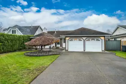 9148 160a Street, Surrey, BC, Surrey — Single Family Residence for sale