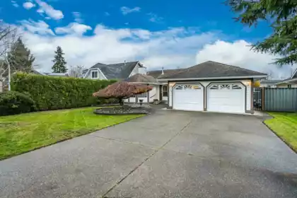 9148 160a Street, Surrey, BC, Surrey — Single Family Residence for sale