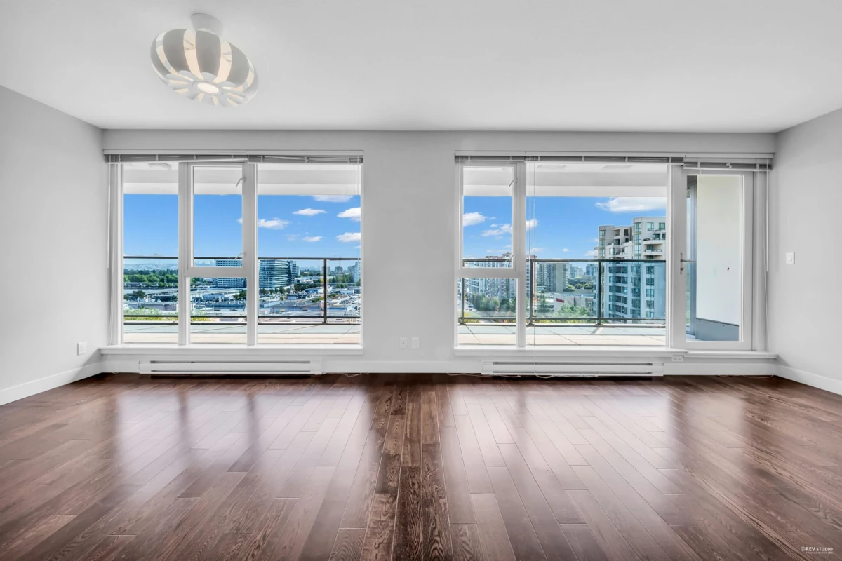 Primary Bathroom Photo of 1505 7117 Elmbridge Way, Richmond, BC