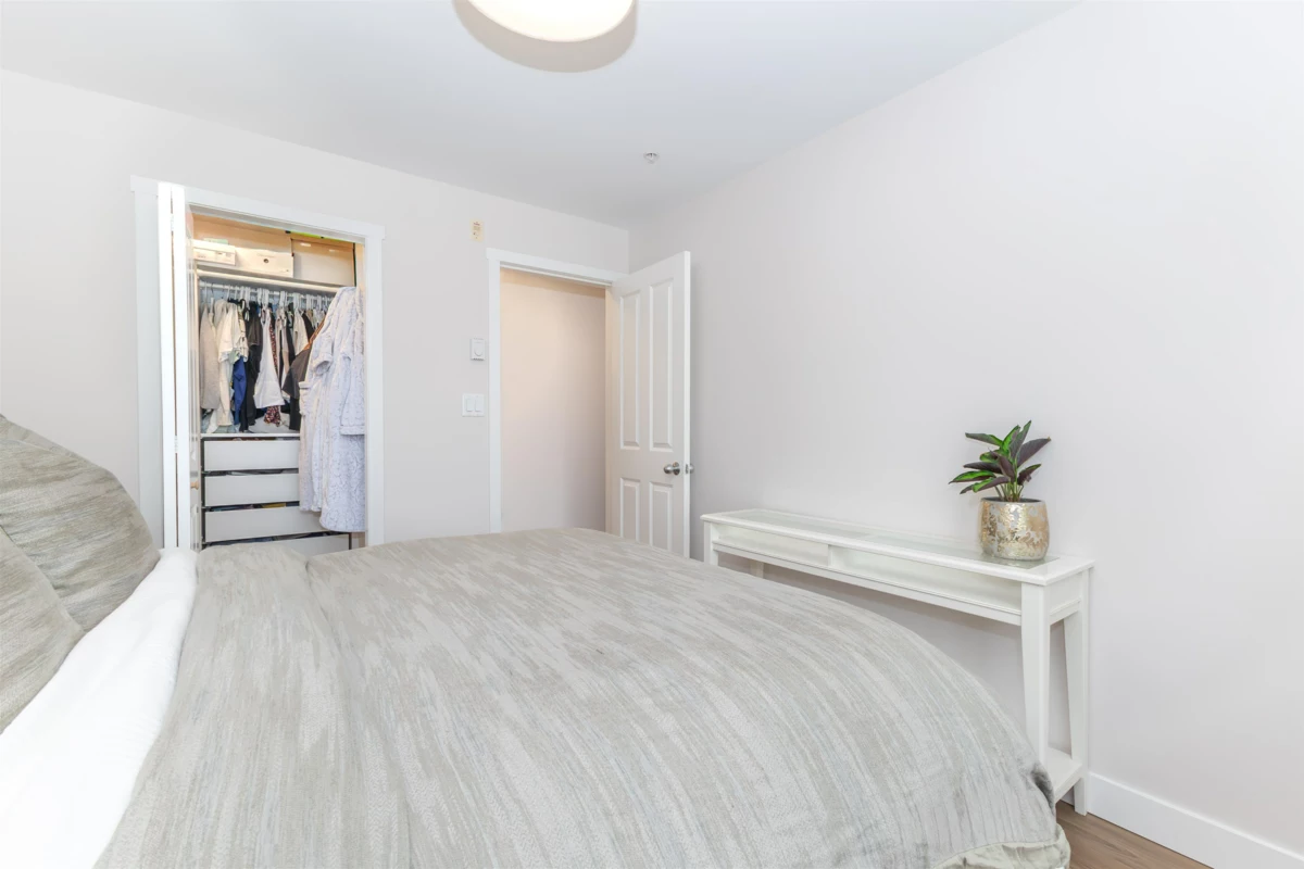 Entry Foyer Photo of 210 808 Sangster Place, New Westminster, BC
