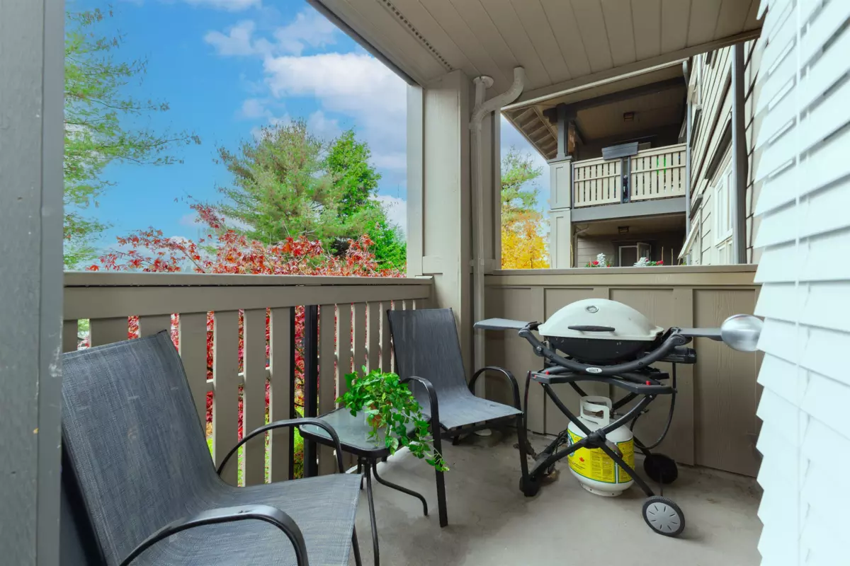 Office / Den Photo of 210 808 Sangster Place, New Westminster, BC