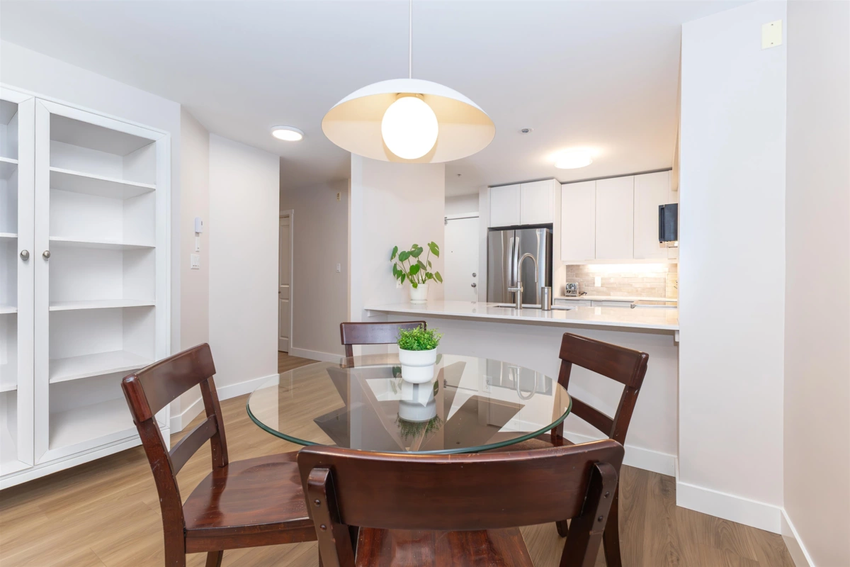 Primary Bathroom Photo of 210 808 Sangster Place, New Westminster, BC