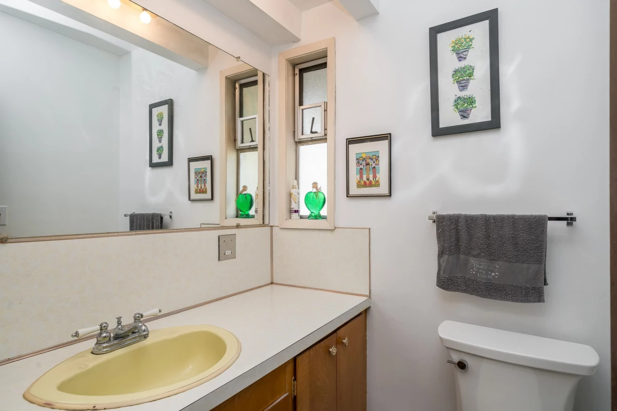 Laundry Room Photo of 2141 Ware Street, Abbotsford, BC