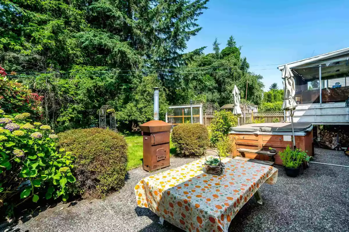 Swimming Pool Photo of 2141 Ware Street, Abbotsford, BC