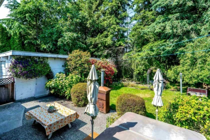 Garden / Landscaping Photo of 2141 Ware Street, Abbotsford, BC