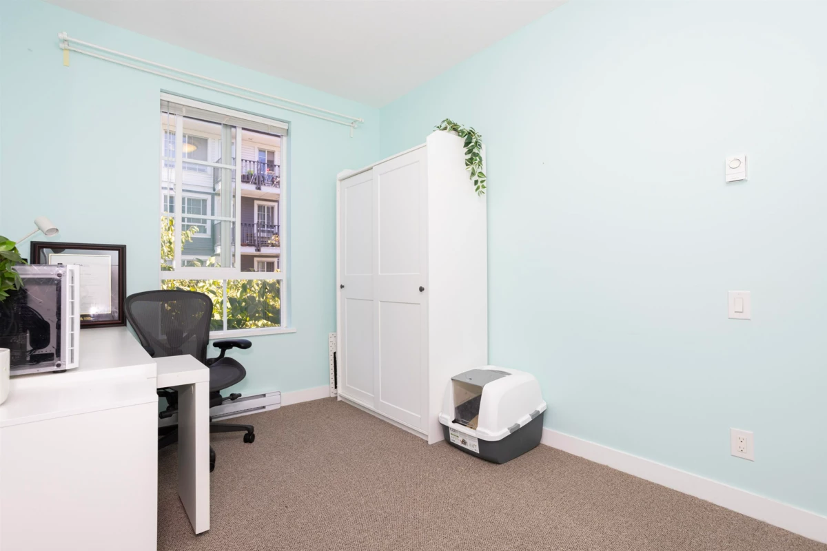 Entry Foyer Photo of 207 553 Foster Avenue, Coquitlam, BC