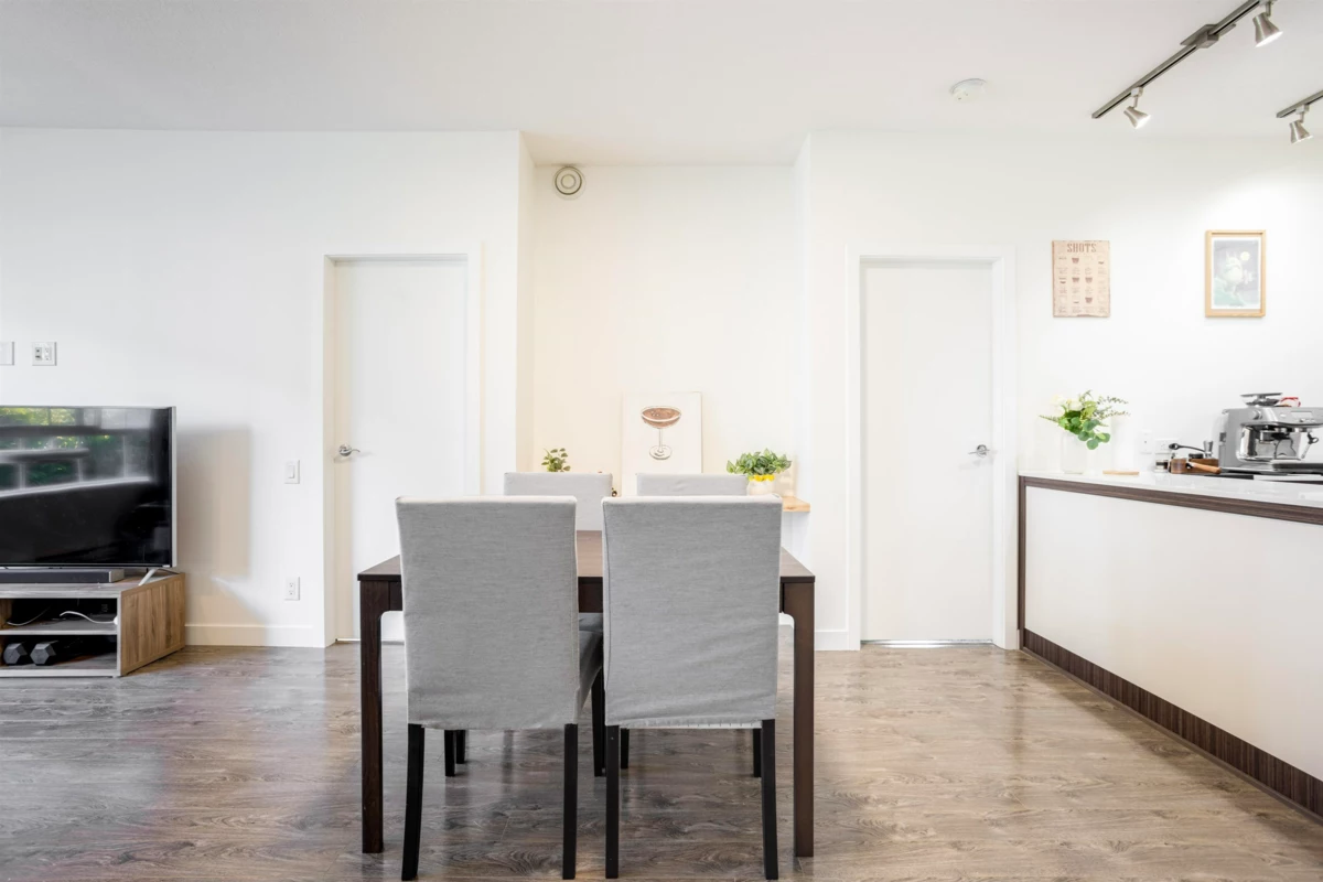 Primary Bathroom Photo of 207 553 Foster Avenue, Coquitlam, BC