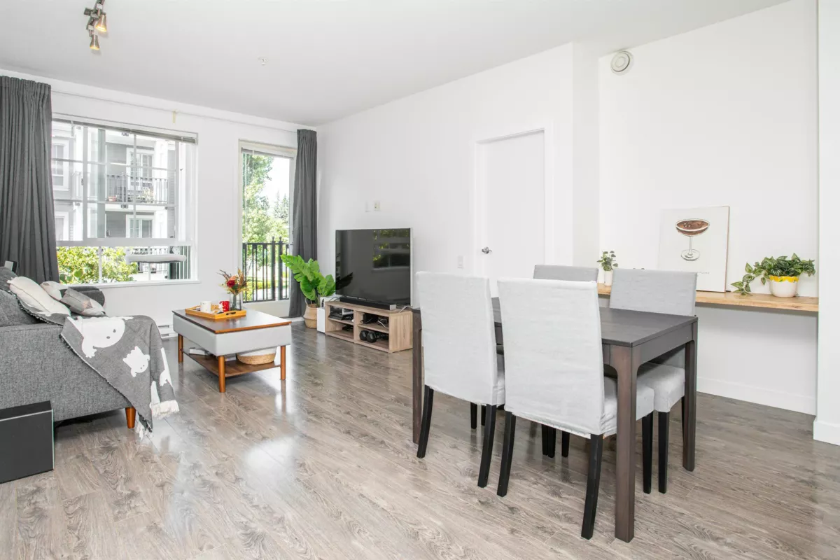 Primary Bedroom Photo of 207 553 Foster Avenue, Coquitlam, BC