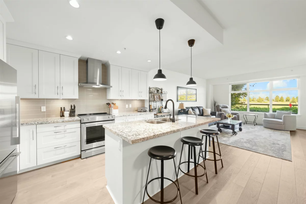 Exterior Front Photo of 112 5011 Springs Boulevard, Delta, BC