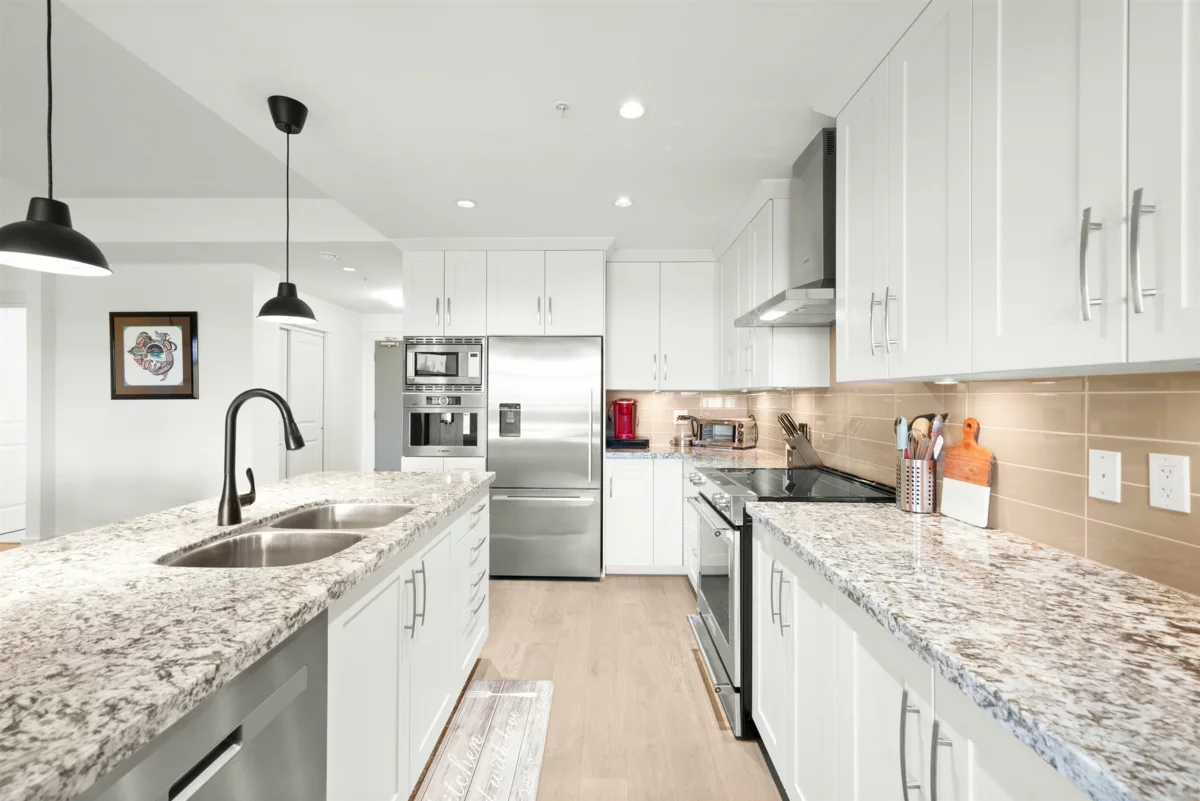 Walk-In Closet Photo of 112 5011 Springs Boulevard, Delta, BC