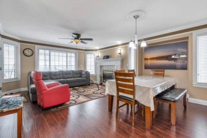 Kitchen Island Photo of 10192 121 Street, Surrey, BC