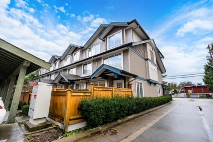 Outdoor Deck Photo of 1 10282 132 Street, Surrey, BC