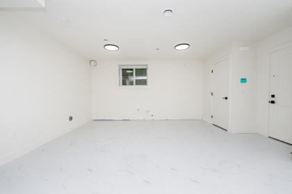 Entry Foyer Photo of 4 9935 Sullivan Street, Burnaby, BC