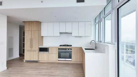 Kitchen Island Photo of 2008 505 Nelson Street, Coquitlam, BC