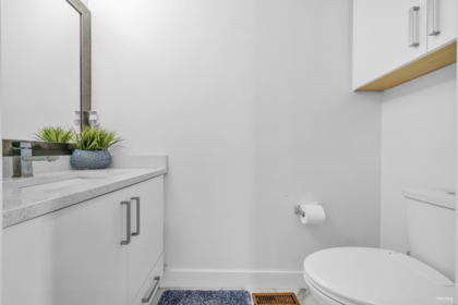Basement Recreation Room Photo of 13330 59b Avenue, Surrey, BC