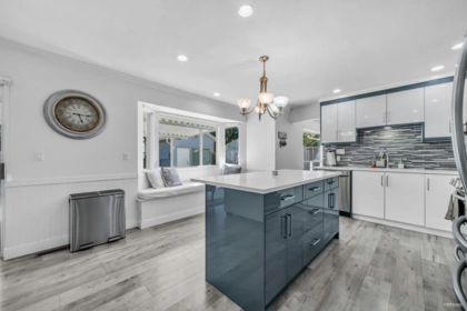 Breakfast Nook Photo of 13330 59b Avenue, Surrey, BC