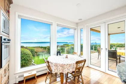 Bedroom 2 Photo of 2328 Bellevue Avenue, West Vancouver, BC