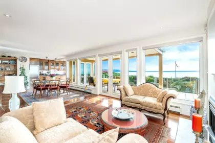 2328 Bellevue Avenue, West Vancouver, BC