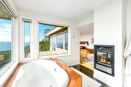 Mudroom Photo of 2328 Bellevue Avenue, West Vancouver, BC