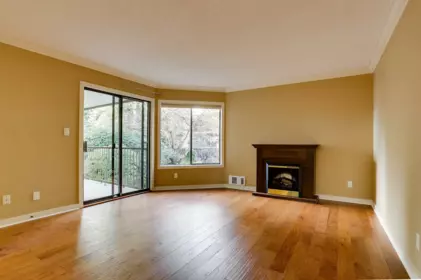 208 1521 Blackwood Street, White Rock, BC, White Rock — Apartment/Condo for sale