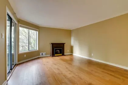 208 1521 Blackwood Street, White Rock, BC, White Rock — Apartment/Condo for sale