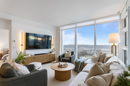 3208 680 Quayside Drive, New Westminster, BC, Quay — 2 bed apartment/condo for sale