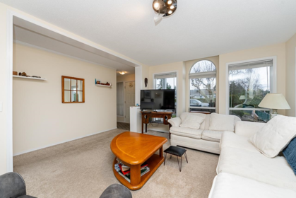 Kitchen Island Photo of 18 2345 Cranley Drive, Surrey, BC