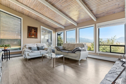 Family Room Photo of 47750 Elk View Road, Ryder Lake, BC