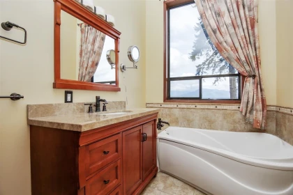 Laundry Room Photo of 47750 Elk View Road, Ryder Lake, BC
