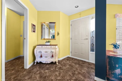 Basement Recreation Room Photo of 20 15273 24 Avenue, Surrey, BC
