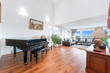 Kitchen Photo of 2272 Nelson Avenue, West Vancouver, BC