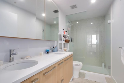 Guest Bathroom Photo of 606 2425 Alpha Avenue, Burnaby, BC