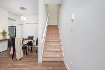 12 4033 Dominion Street, Burnaby, BC