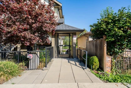 12 4033 Dominion Street, Burnaby, BC
