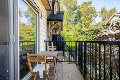 Office / Den Photo of 12 4033 Dominion Street, Burnaby, BC