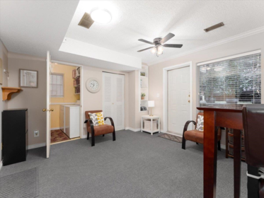 Hallway Photo of 7338 Foxhound Mews, Vancouver, BC