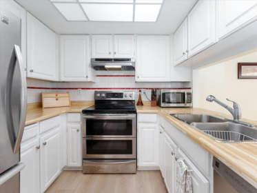 Primary Bedroom Photo of 7338 Foxhound Mews, Vancouver, BC