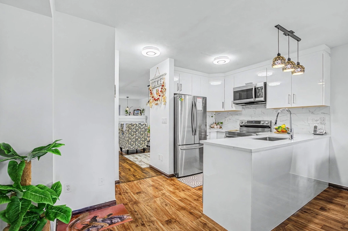 Breakfast Nook Photo of 75 6533 121 Street, Surrey, BC