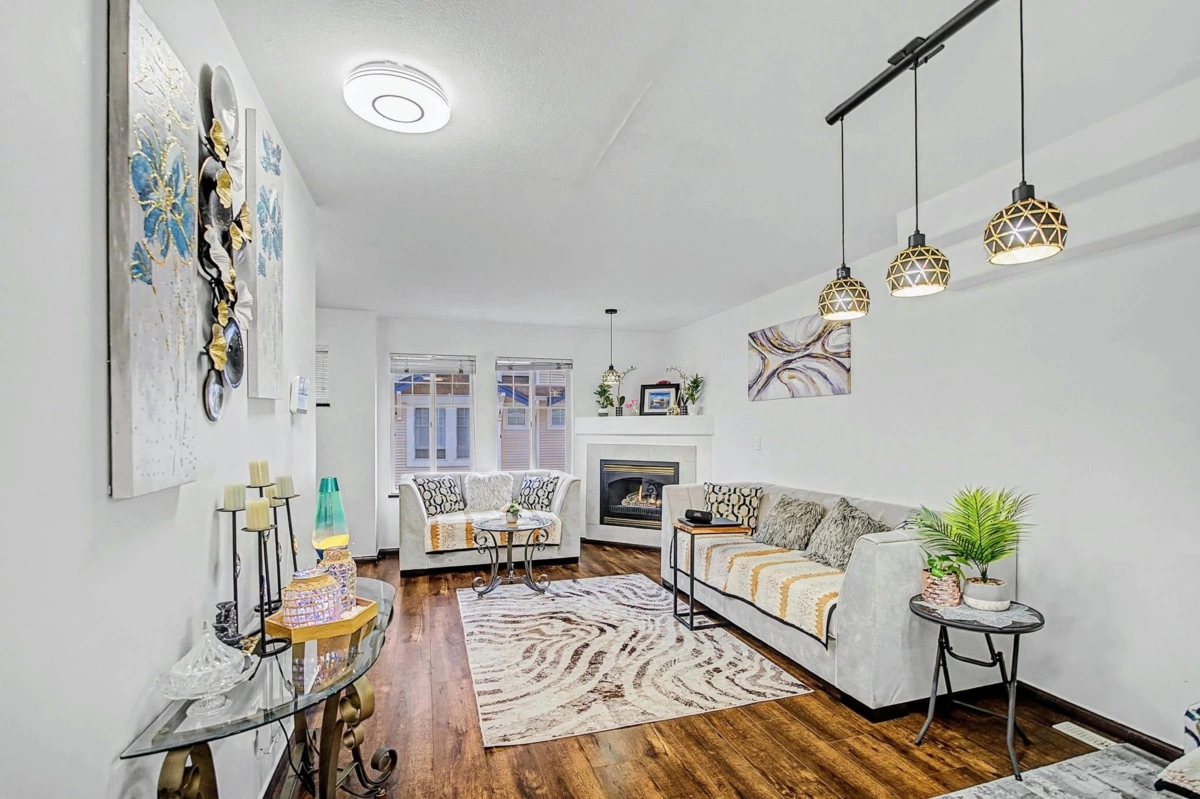 Walk-In Closet Photo of 75 6533 121 Street, Surrey, BC