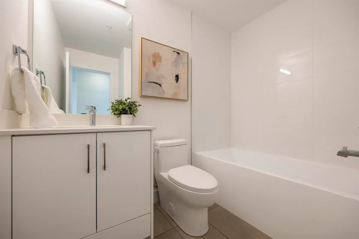 Office / Den Photo of 21 6328 King George Boulevard, Surrey, BC