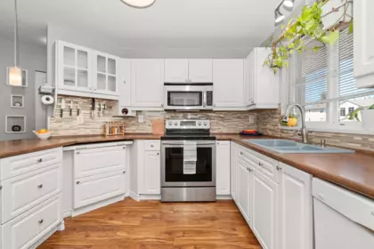 Kitchen Photo of 18 5915 Vedder Road, Chilliwack, BC