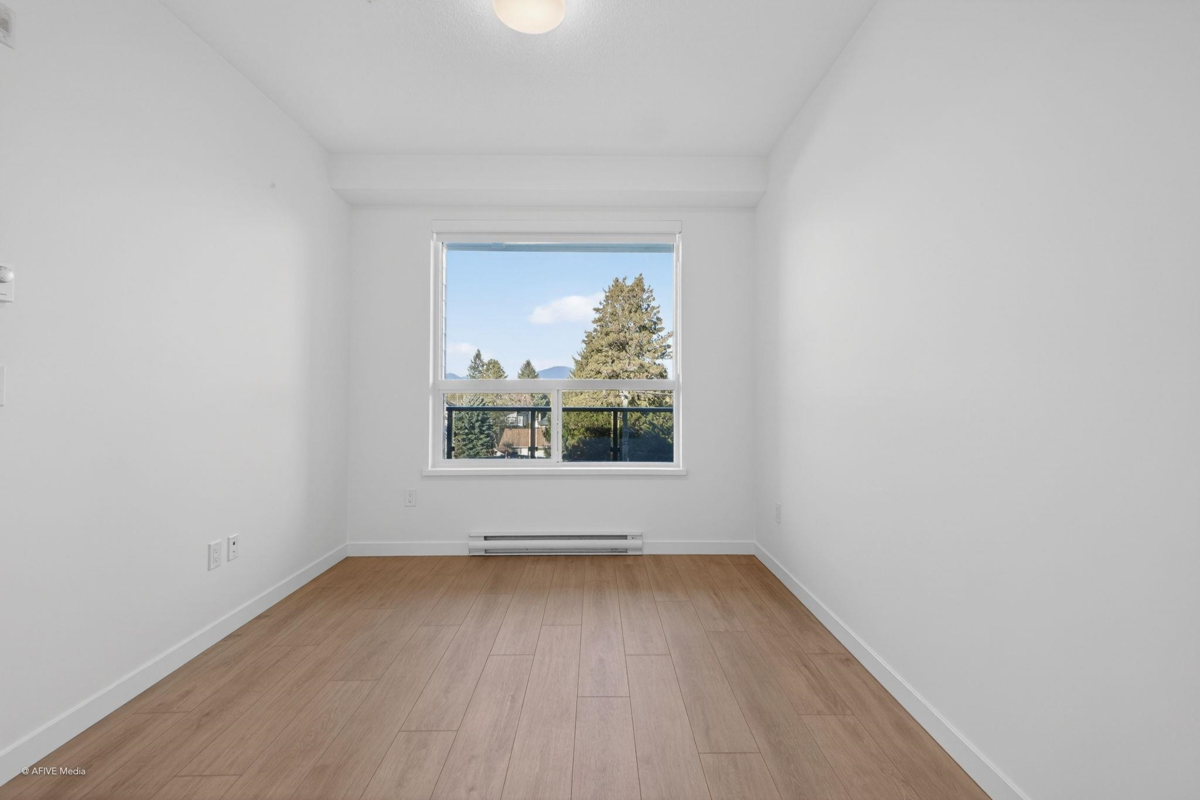 Loft / Bonus Room Photo of 403 14778 N 106 Avenue Avenue, Surrey, BC