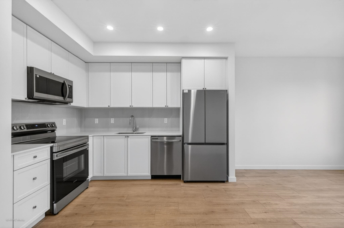 Pantry Photo of 403 14778 N 106 Avenue Avenue, Surrey, BC